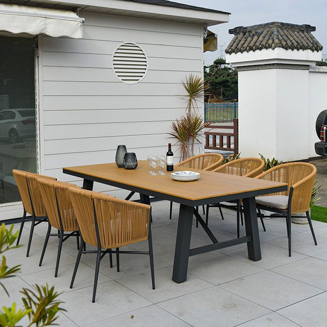 Leisure Outdoor Table and Chair Set Outdoor Courtyard Nordic Garden Table and Chair Openair